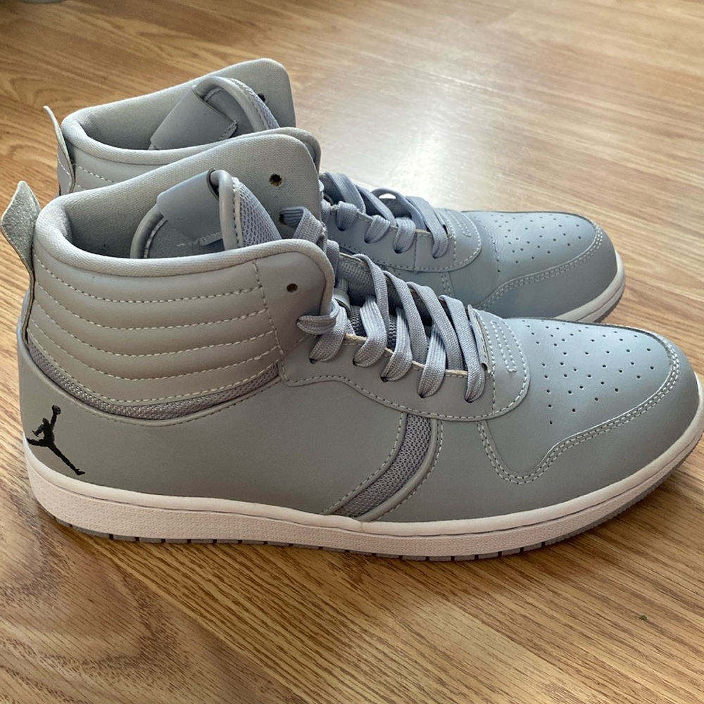 Jordan heritage shoes